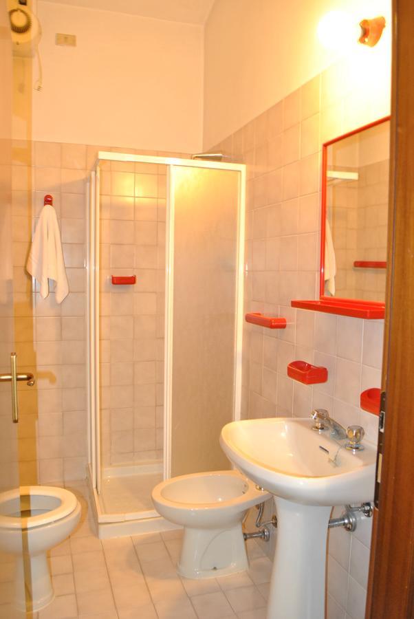 Hotel La Lanterna Di Guiglia Extérieur photo