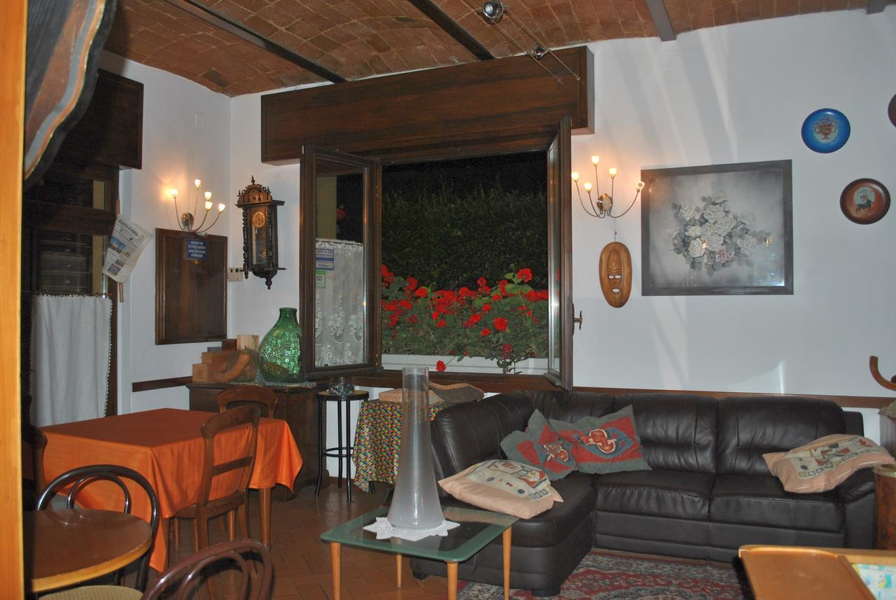 Hotel La Lanterna Di Guiglia Extérieur photo